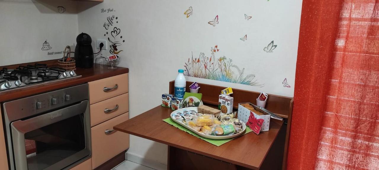 Mariposa Guest House บารี ภายนอก รูปภาพ