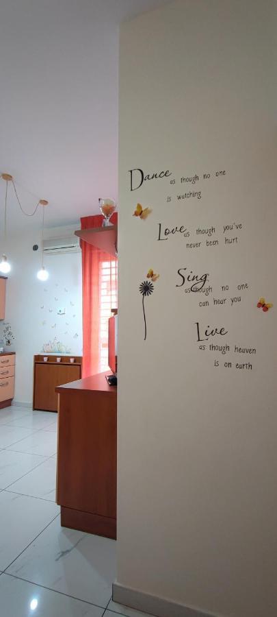Mariposa Guest House บารี ภายนอก รูปภาพ